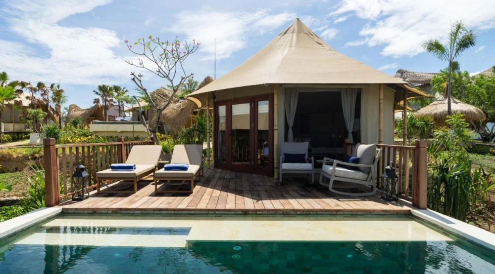 One Bedroom Luxury Cliff Tent Villa at Menjangan Dynasty Resort