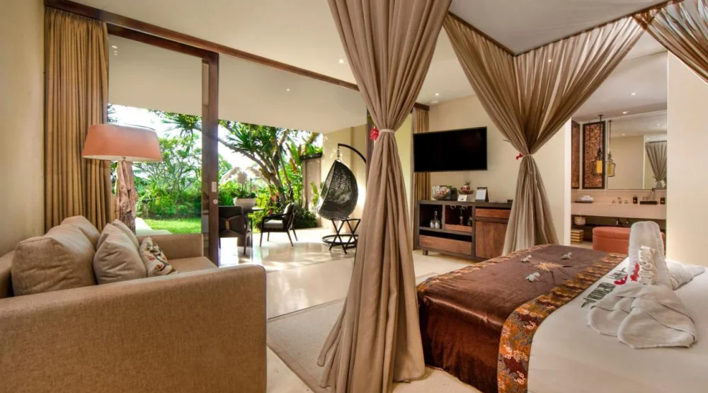 Private Garden Royal Suite at Nandini Jungle By Hanging Gardens