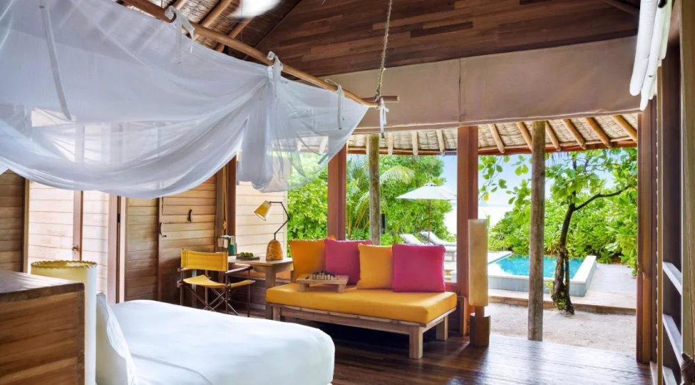 Lagoon Beach Villa with Pool at Six Senses Laamu