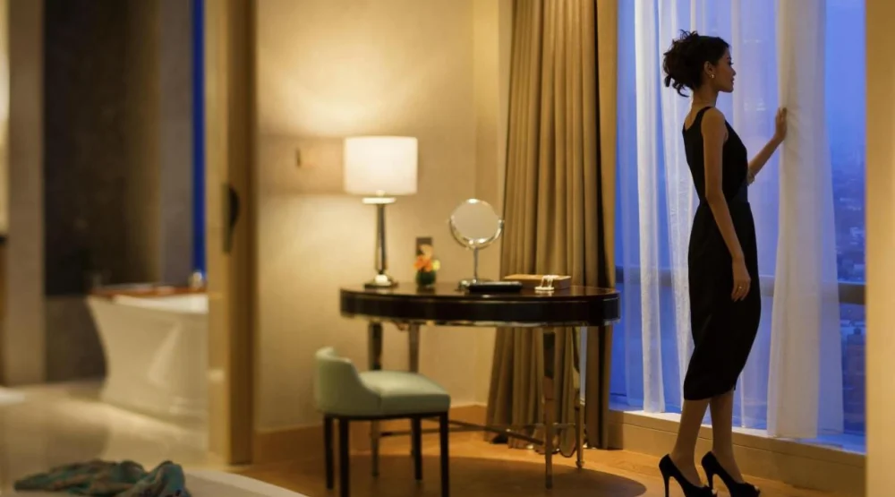 Artist King Suite at Raffles Jakarta