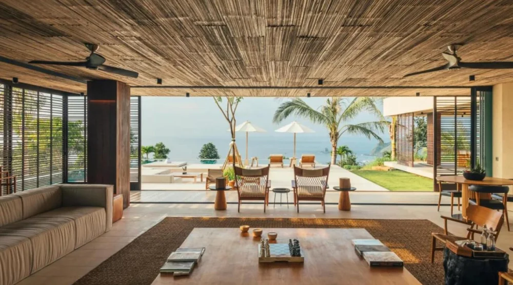 Four Bedroom Villa Solah with Sea View at Tampah Hills