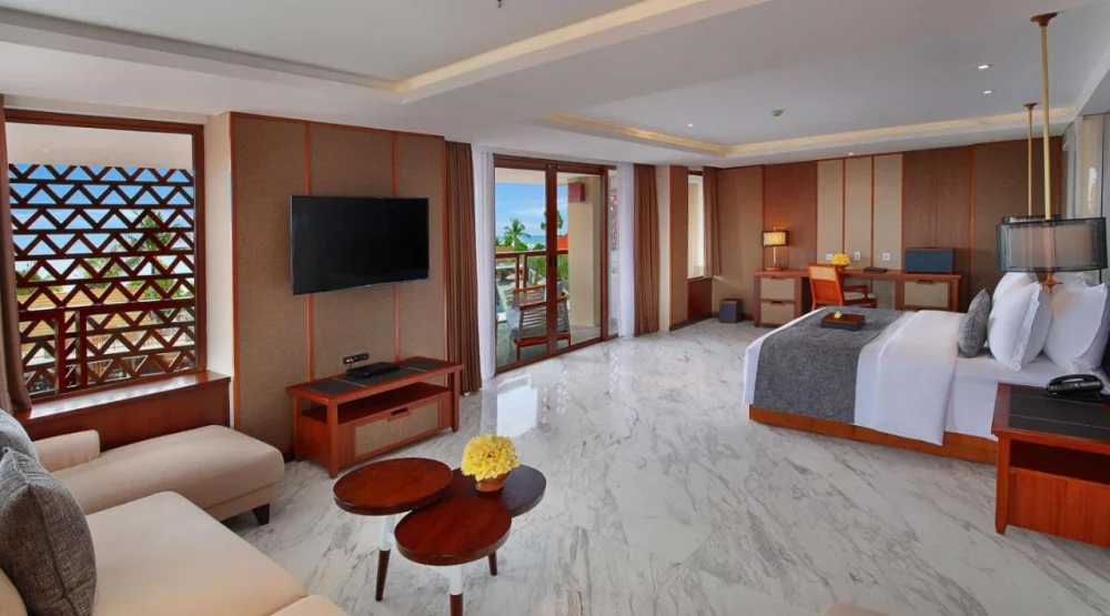 Grand Suite Ocean View with Spa Bath at The Bandha Hotel & Suites