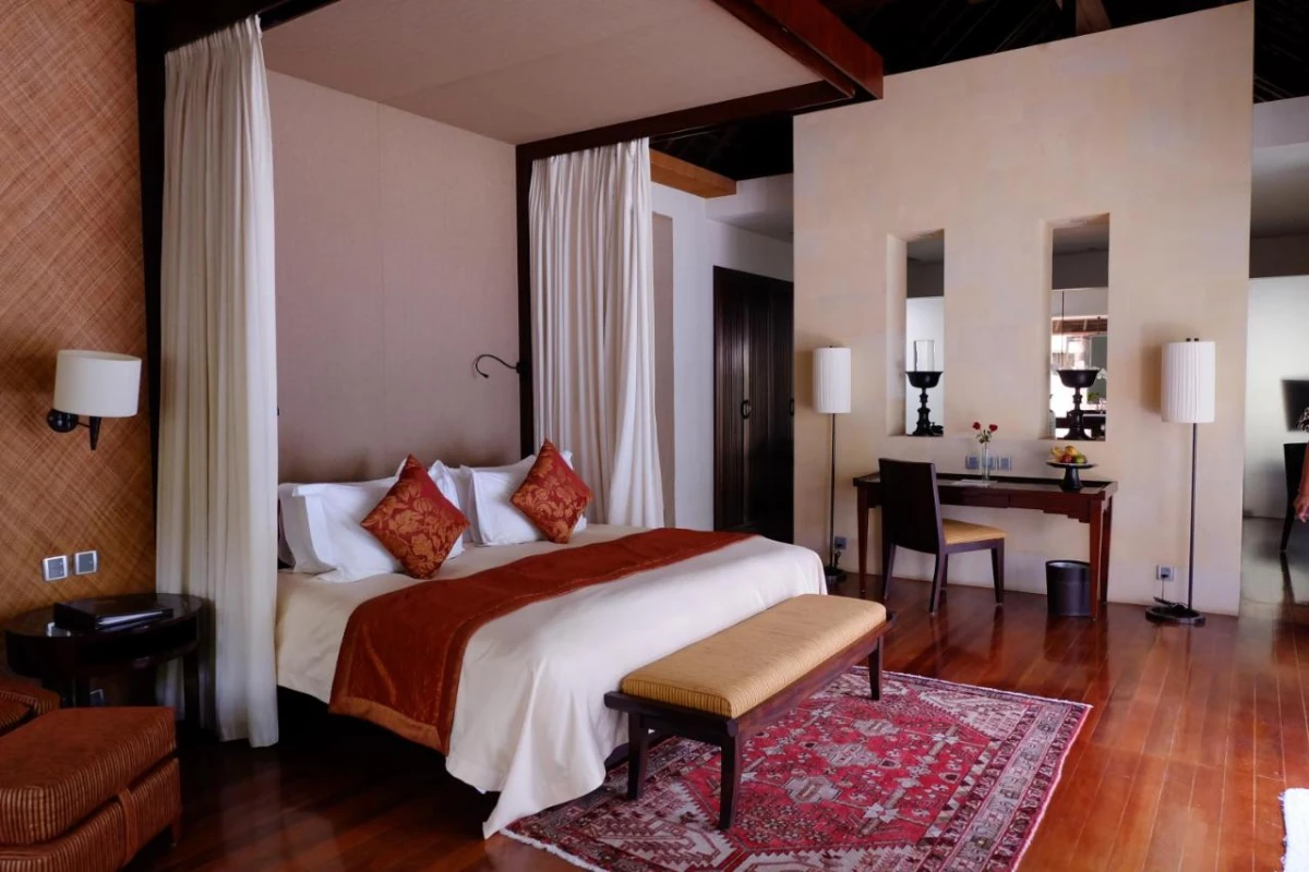 The Royal Santrian - Hotel Photo 1