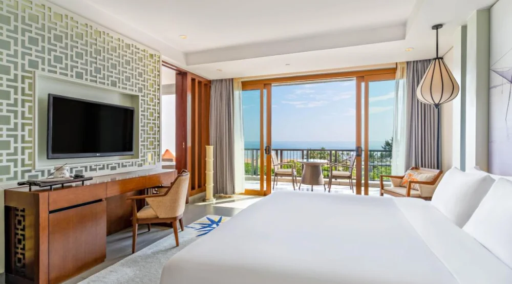 Grand King Room with Balcony and Sea View at Angsana Lang Co