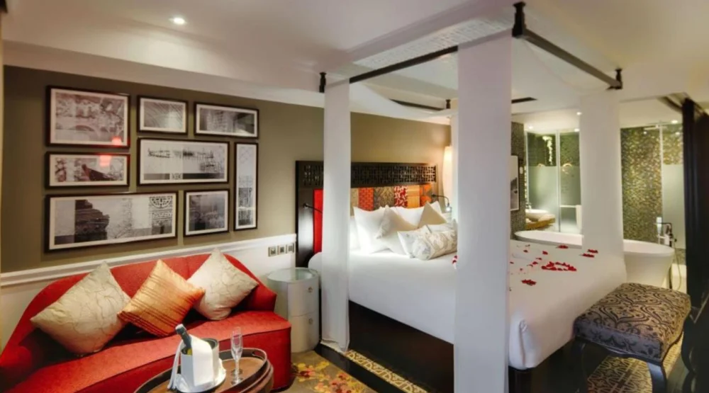 Deluxe King Room at Hotel Royal Hoi An