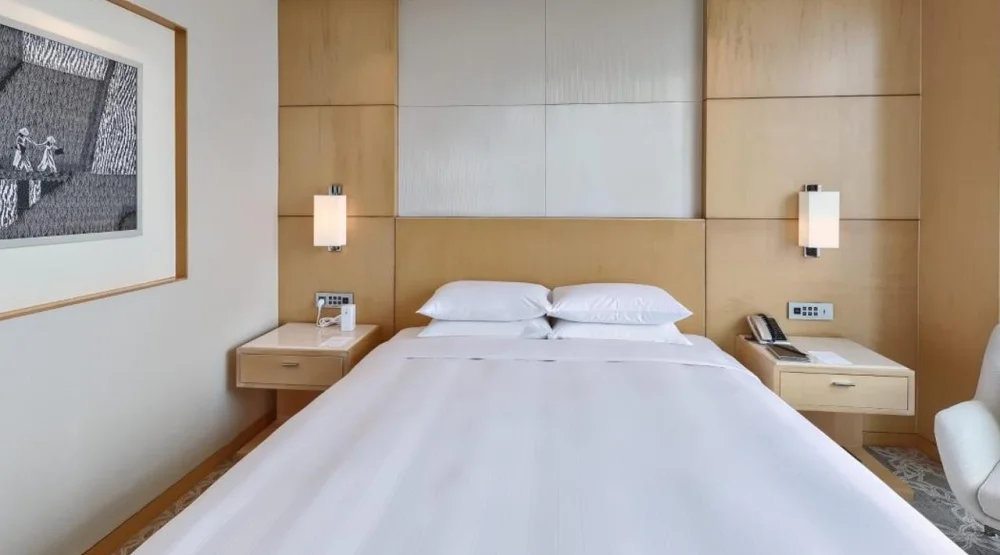 Deluxe King Room at Lotte Hotel Hanoi