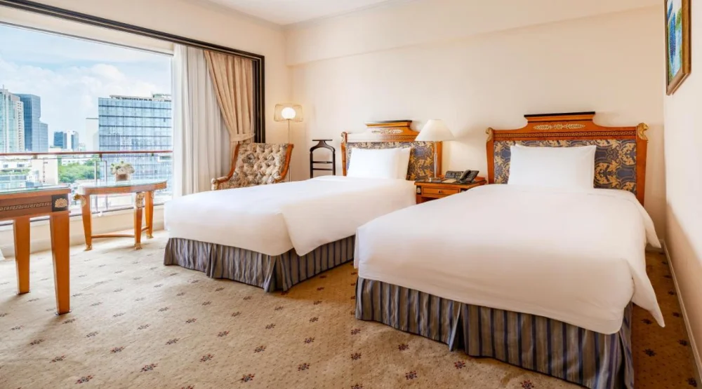 Executive Twin City View at Lotte Hotel Saigon