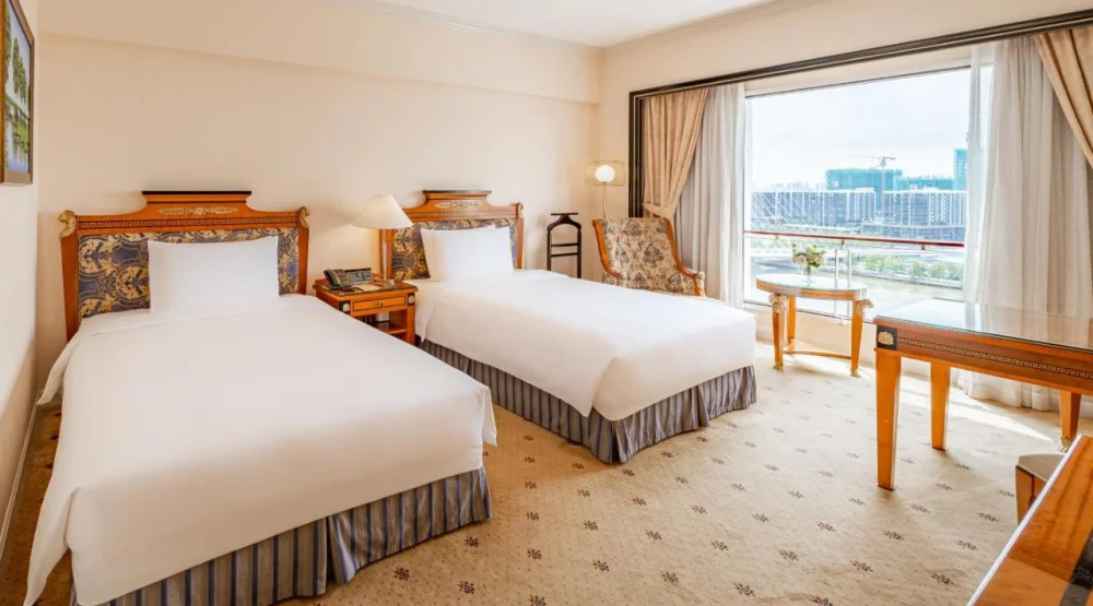Executive Twin Riverview at Lotte Hotel Saigon
