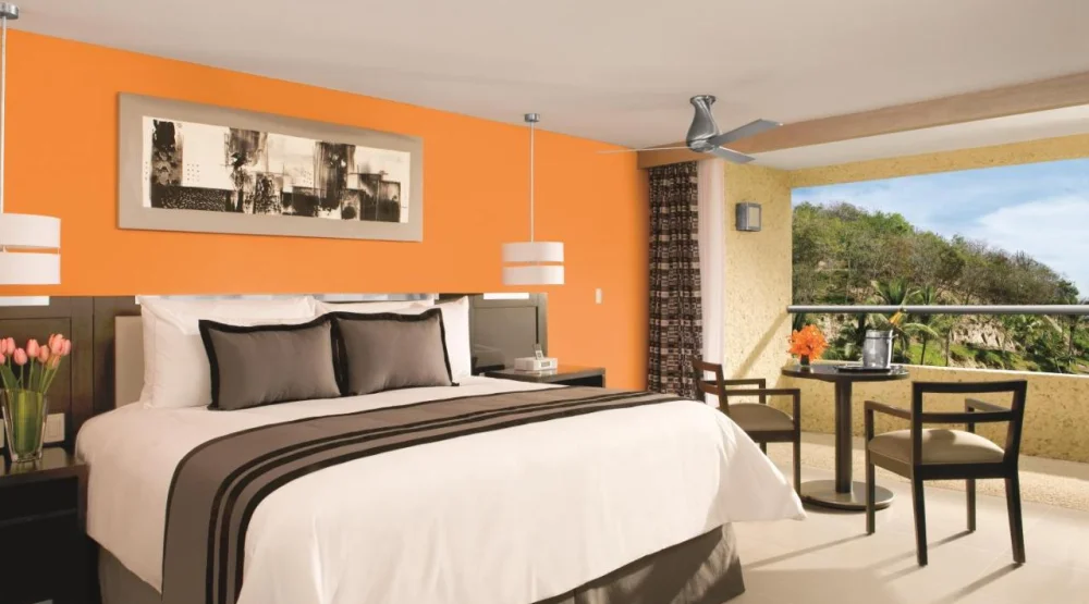 Deluxe Tropical View at Dreams Huatulco Resort & Spa