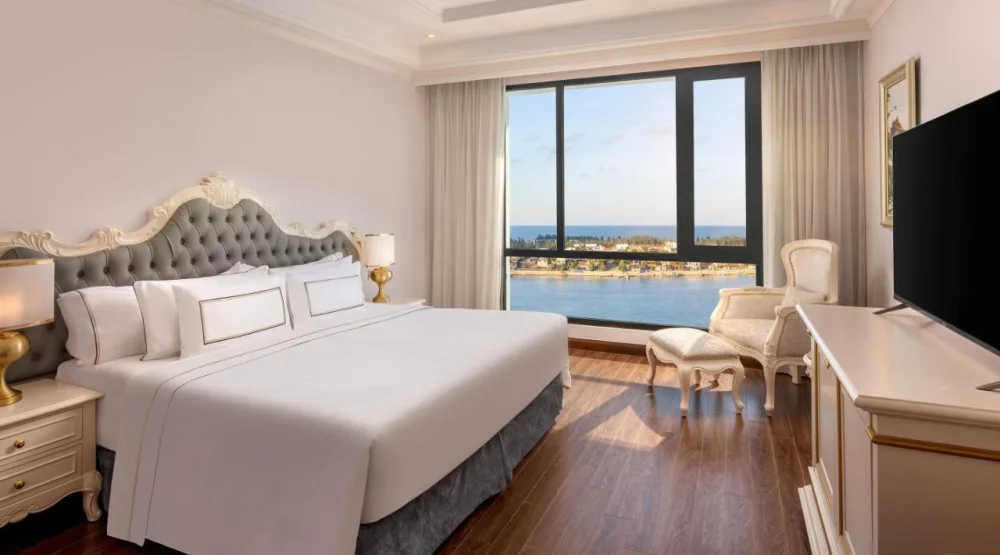 Deluxe Room with River View at Melia Vinpearl Quang Binh
