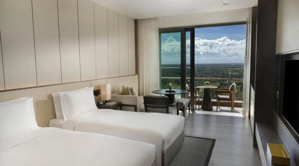 Deluxe Twin Room at New World Hoiana Hotel