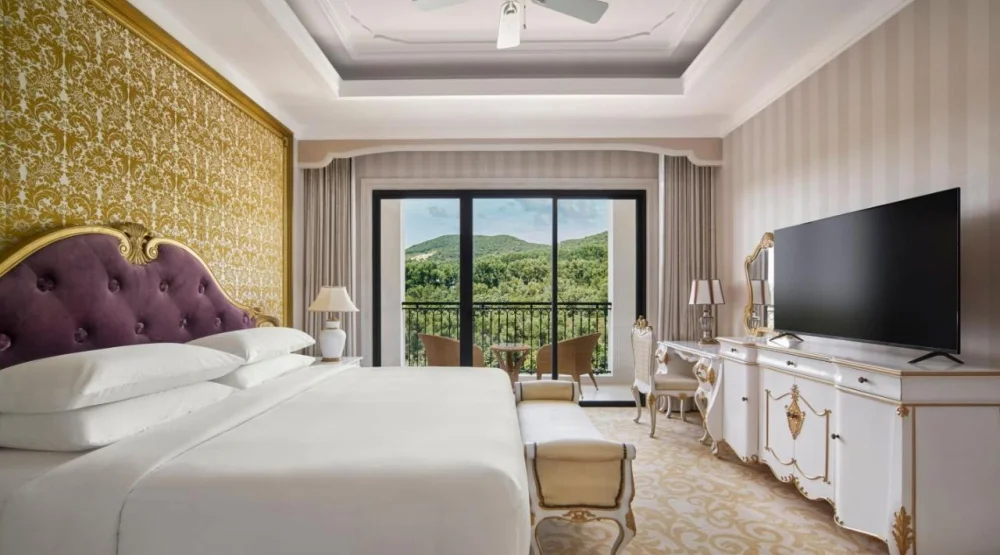 Executive Suite, Garden View with Balcony at Nha Trang Marriott Resort & Spa Hon Tre Island