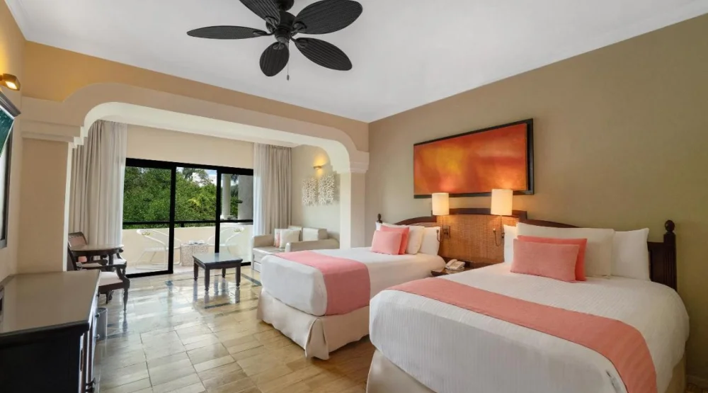 Junior Suite Beachside at Grand Palladium White Sand Resort & Spa