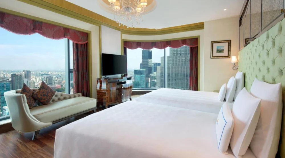 Grand Deluxe Twin Room High Floor at The Reverie Saigon