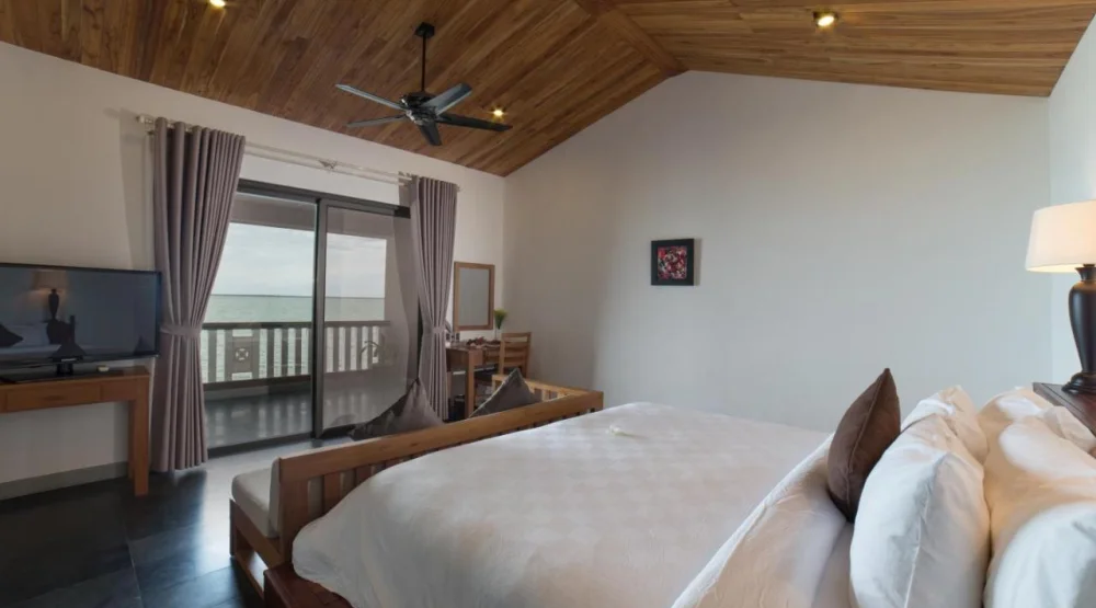 Lagoon View Deluxe at Vedana Lagoon Resort & Spa