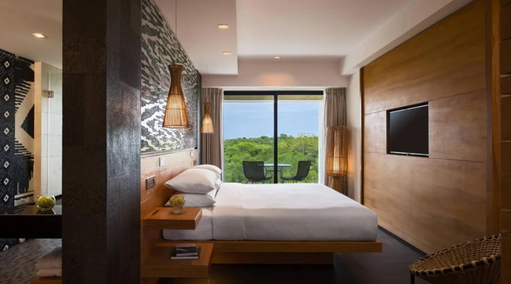 Deluxe King, Guest Room, One King, Garden View, Balcony at Renaissance Bali Uluwatu Resort & Spa
