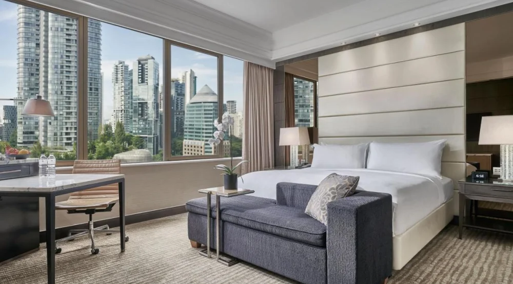 Premier Deluxe King Room, High Floor at Singapore Marriott Tang Plaza