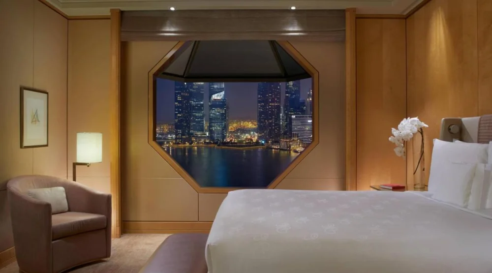Deluxe Suite, One King Bed, Marina Bay View at The Ritz-Carlton Millenia Singapore