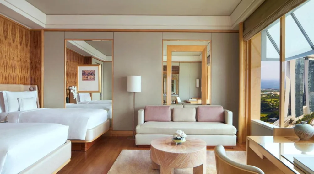 Deluxe Marina, Two Twin Beds, Marina Bay View at The Ritz-Carlton Millenia Singapore