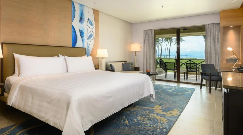 Horizon Club Sea View Terrace King at Shangri-La Tanjung Aru Kota Kinabalu