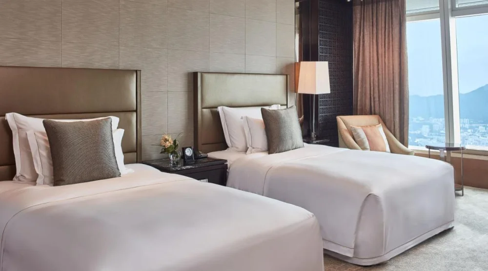Deluxe Twin Room at The Ritz-Carlton Hong Kong