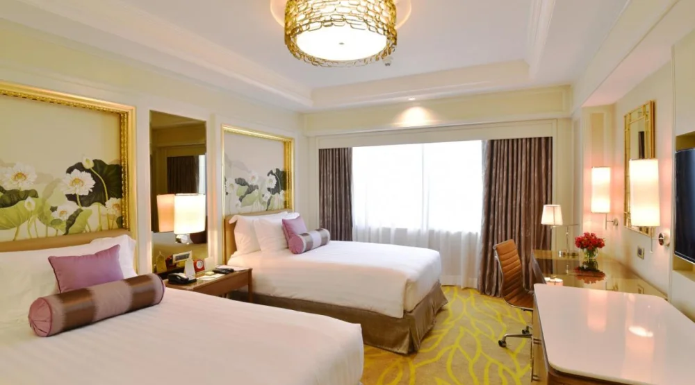Club Premier Twin Room at Dusit Thani Manila