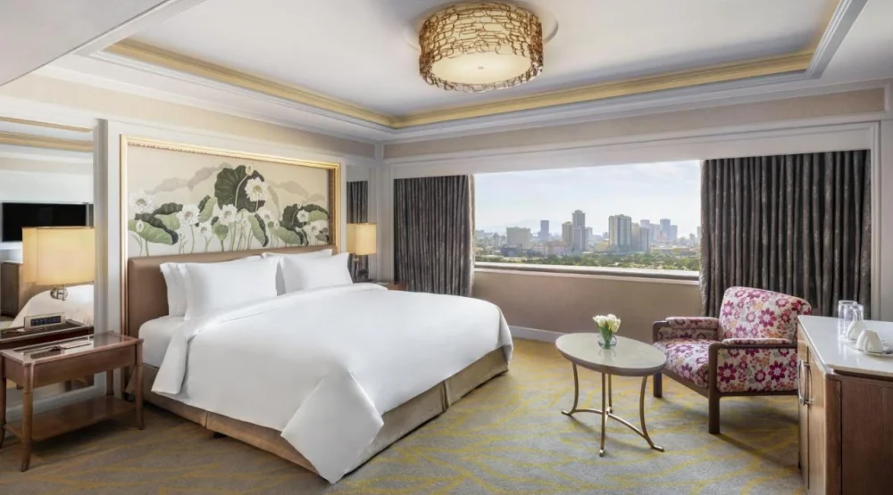 Deluxe King Suite at Dusit Thani Manila
