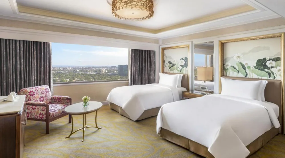 Deluxe Suite Twin at Dusit Thani Manila