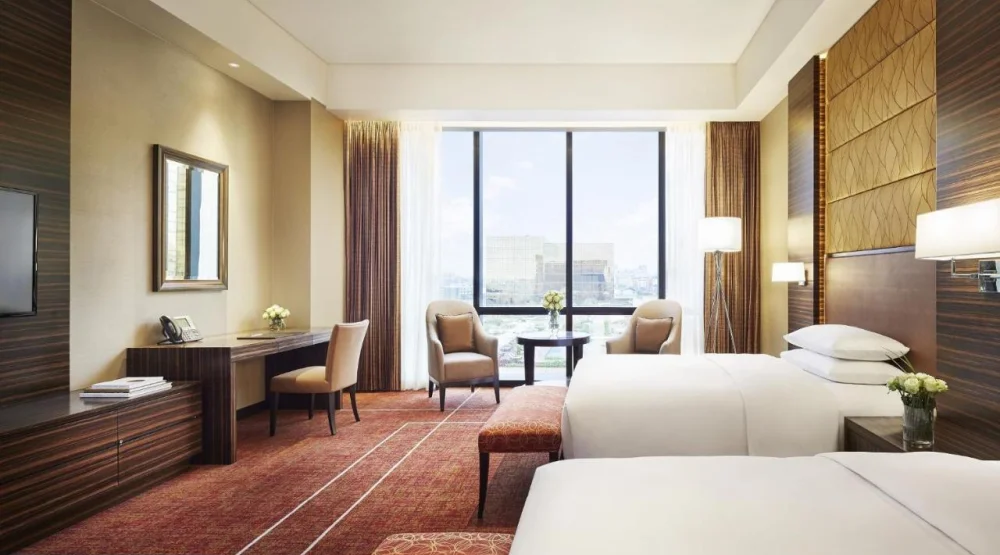 Deluxe Twin Room at Hyatt Regency Manila