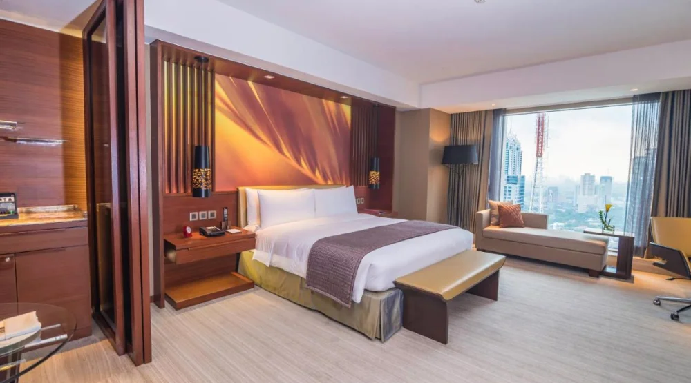 Premier King Room at Marco Polo Ortigas Manila