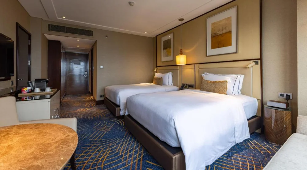 Resort Double Queen City View at Nuwa Manila