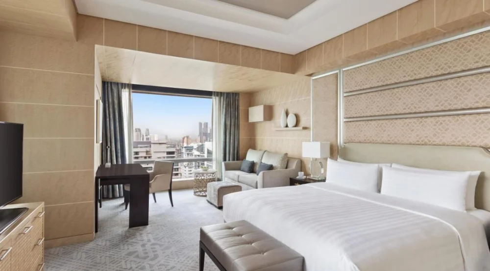 Executive Suite King at Shangri-La The Fort Manila
