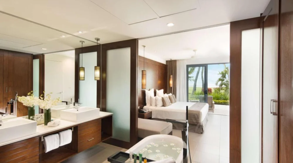 Deluxe One Bedroom Suite - Beach Front at Hilton Fiji Beach Resort & Spa