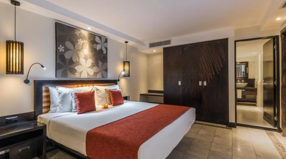 King Suite with Ocean View at The Warwick Fiji