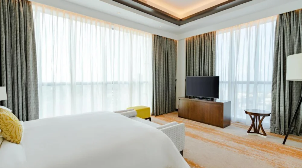 Ambassador Suite - Sea View / City View at Johari Rotana