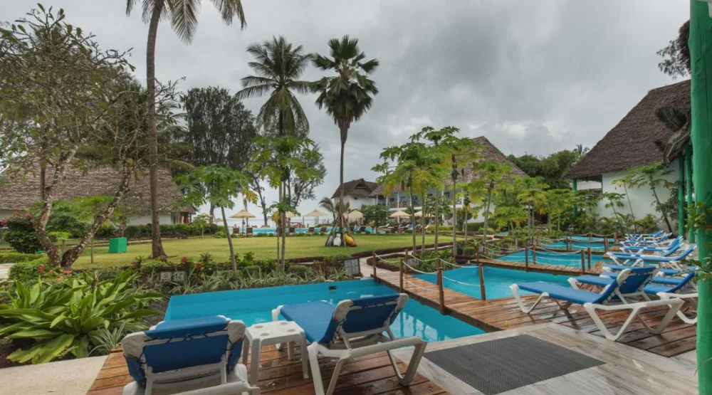Swim Up Sea View at Kiwengwa Beach Resort