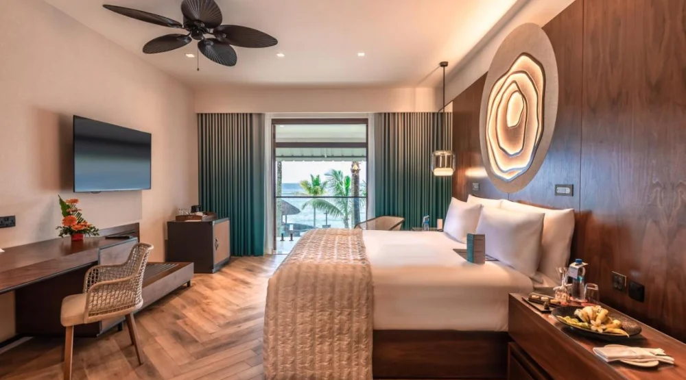 Romantic Allure – Adult Only at Le Meridien Ile Maurice