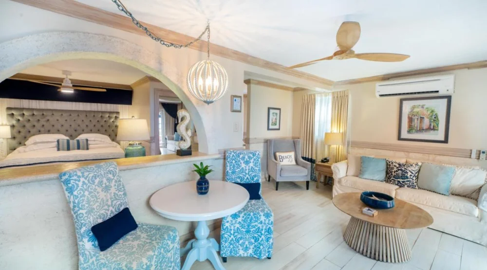 Luxury Ocean Suite with Pool at Little Arches Boutique Hotel