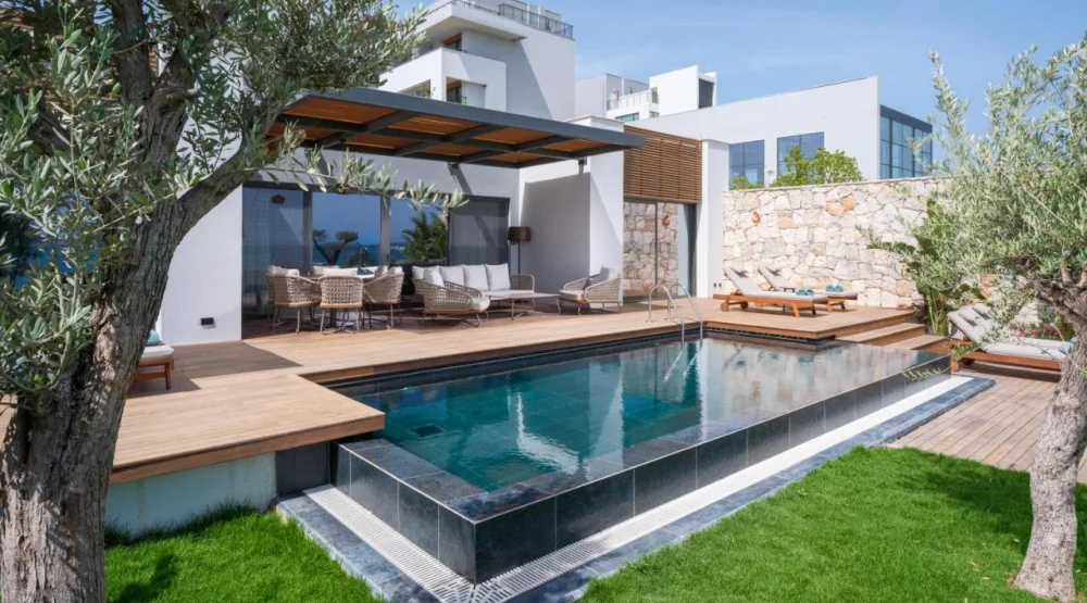 Bayou Villa Three Bedroom Sea View at Anda Barut Collection