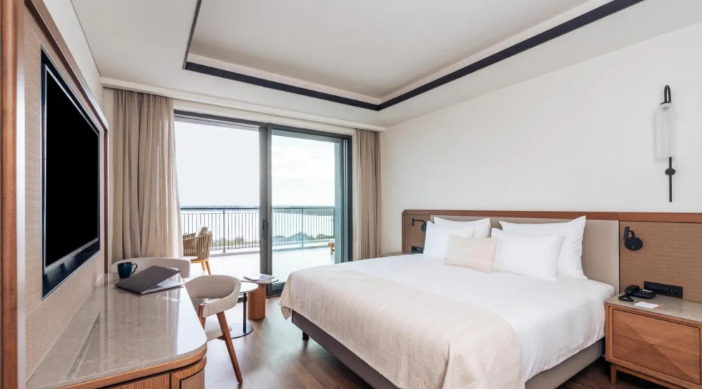 Suite with Private Pool at Anda Barut Collection