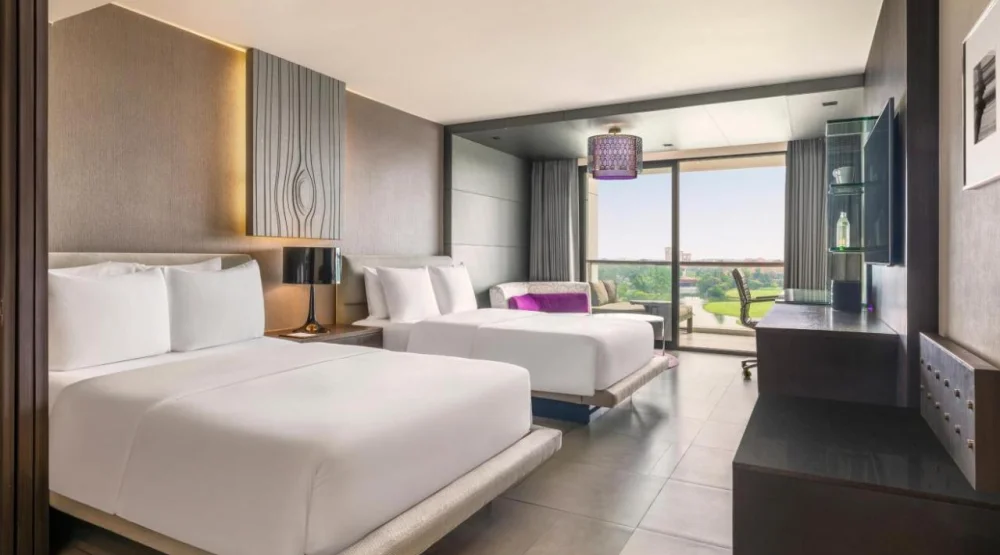 Twin Deluxe Golf View at Le Meridien Suvarnabhumi