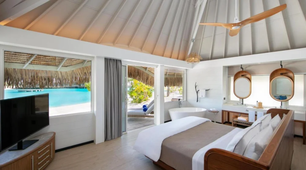 Beach Bungalow Suite, Lagoon View with Plunge Pool at The Westin Bora Bora Resort & Spa