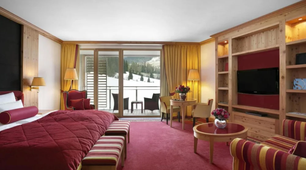 Classic Junior Suite at Kempinski Hotel Das Tirol