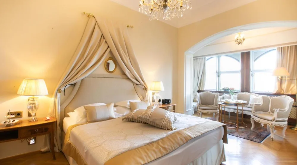 Castle Suite with City View at Hotel Schloss Monchstein