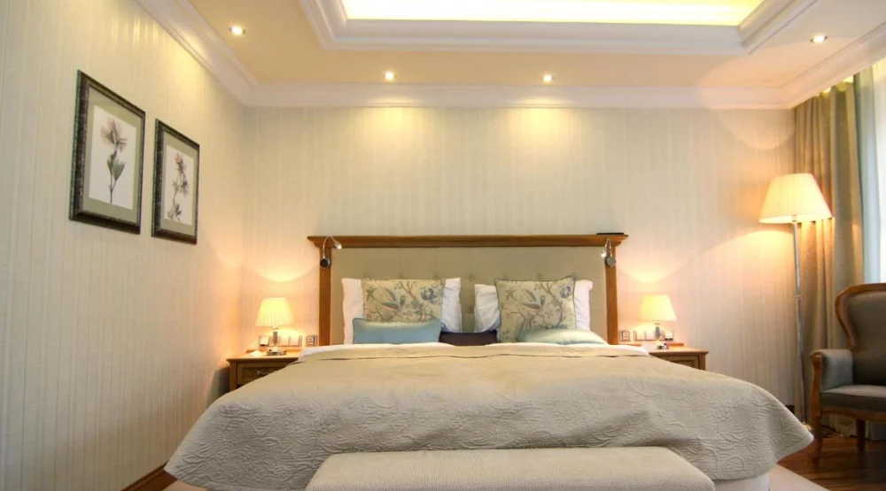 Suite at Retro Riverside Wellness Resort