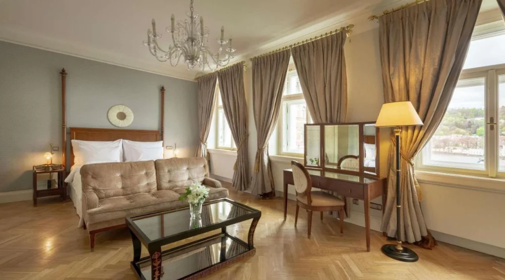 Deluxe King Room with River View at The Mozart Prague