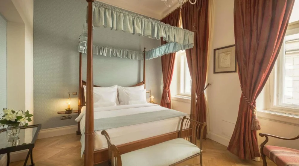 Superior King Room at The Mozart Prague