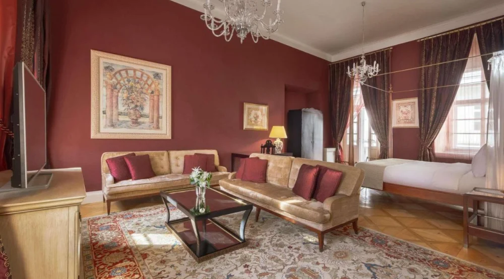 Royal Palace King Suite with Balcony and Courtyard View at The Mozart Prague