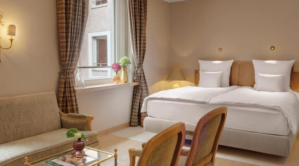 Deluxe Junior Suite at Excelsior by Geisel