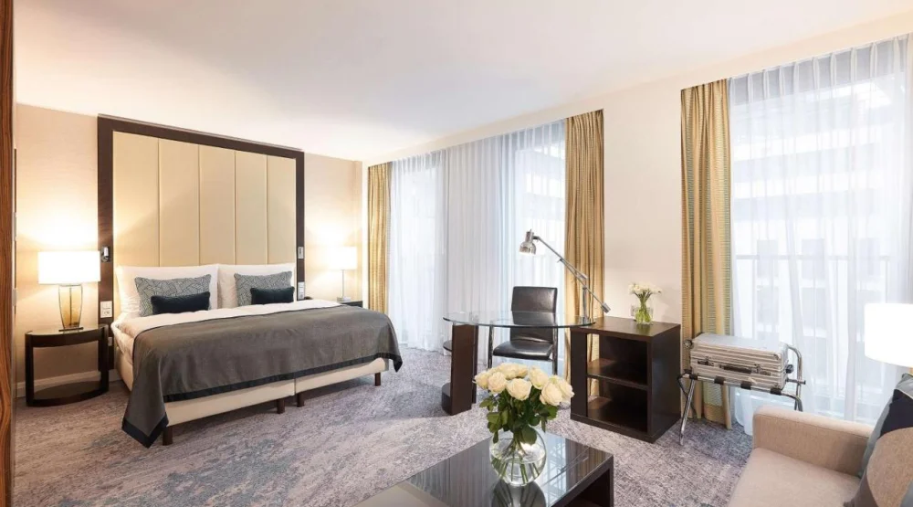 Deluxe King Room at Hotel Ko59